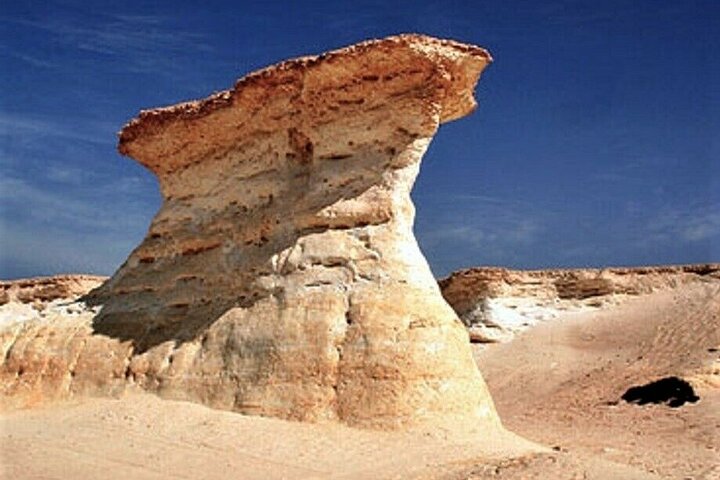 Qatar West Coast tour to Richard Serra Sculpture and Mushroom Rock Formation photo 12